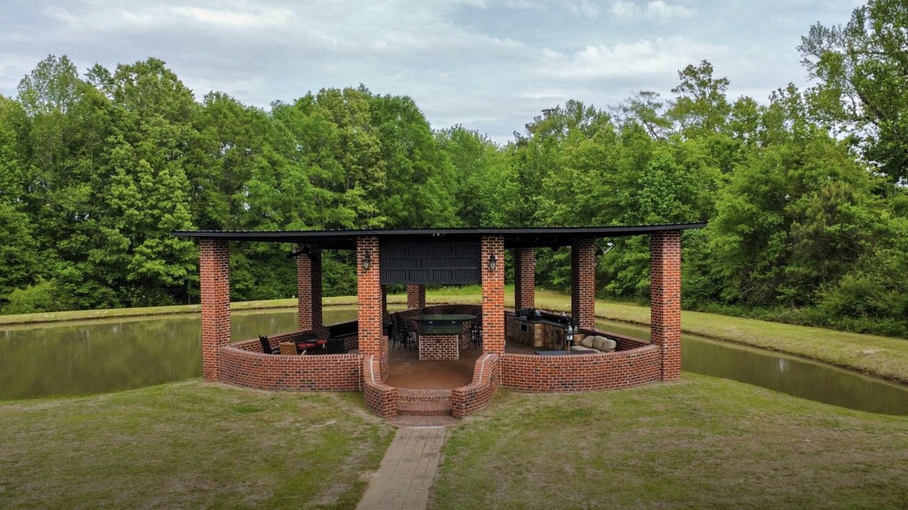 Photo of Outdoor in Tougaloo
