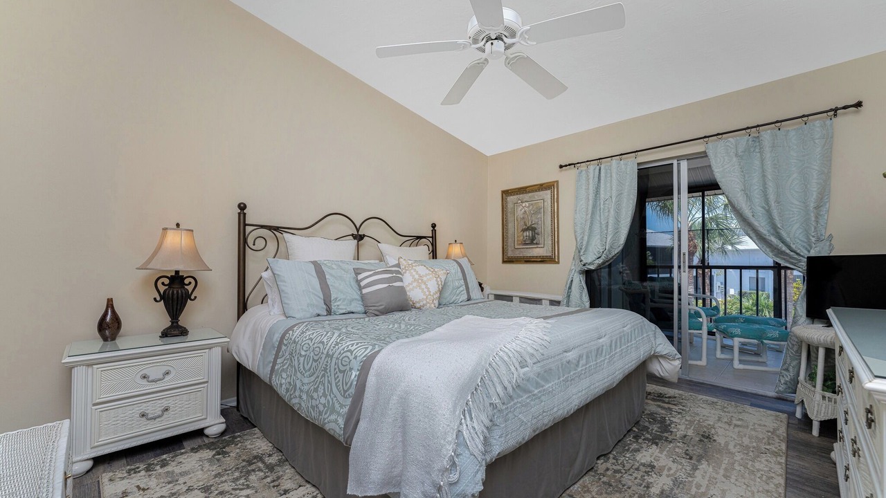 Photo of Bedroom in Englewood