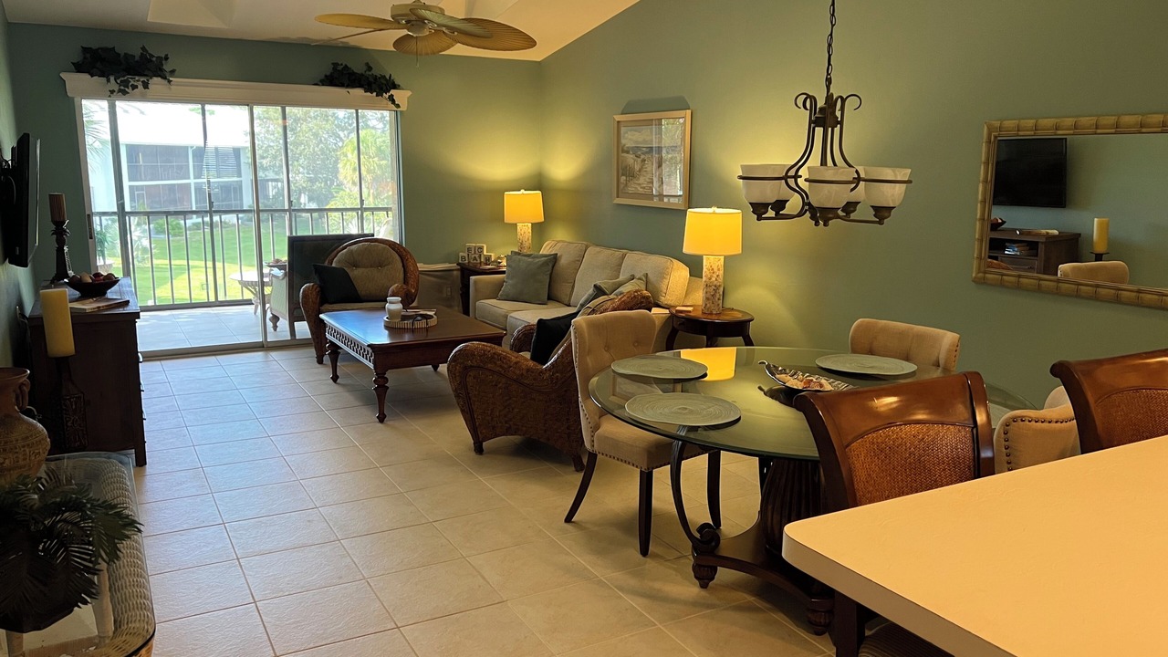 Photo of Livingroom in Englewood