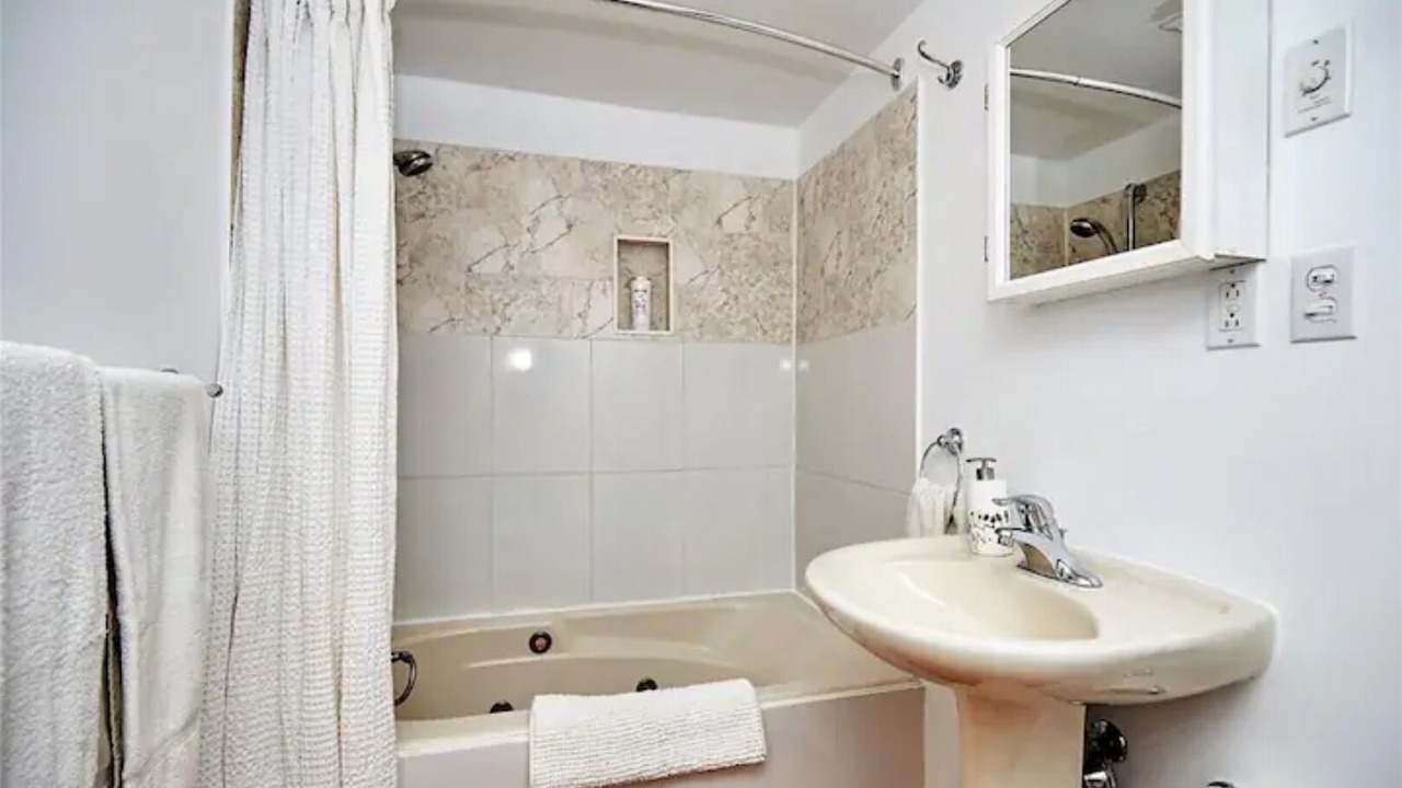 Photo of Bathroom in Welland