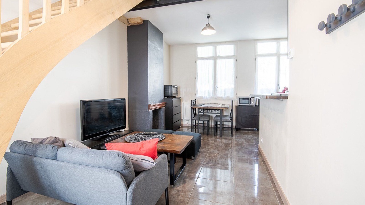 Photo of Livingroom in Tours City Centre
