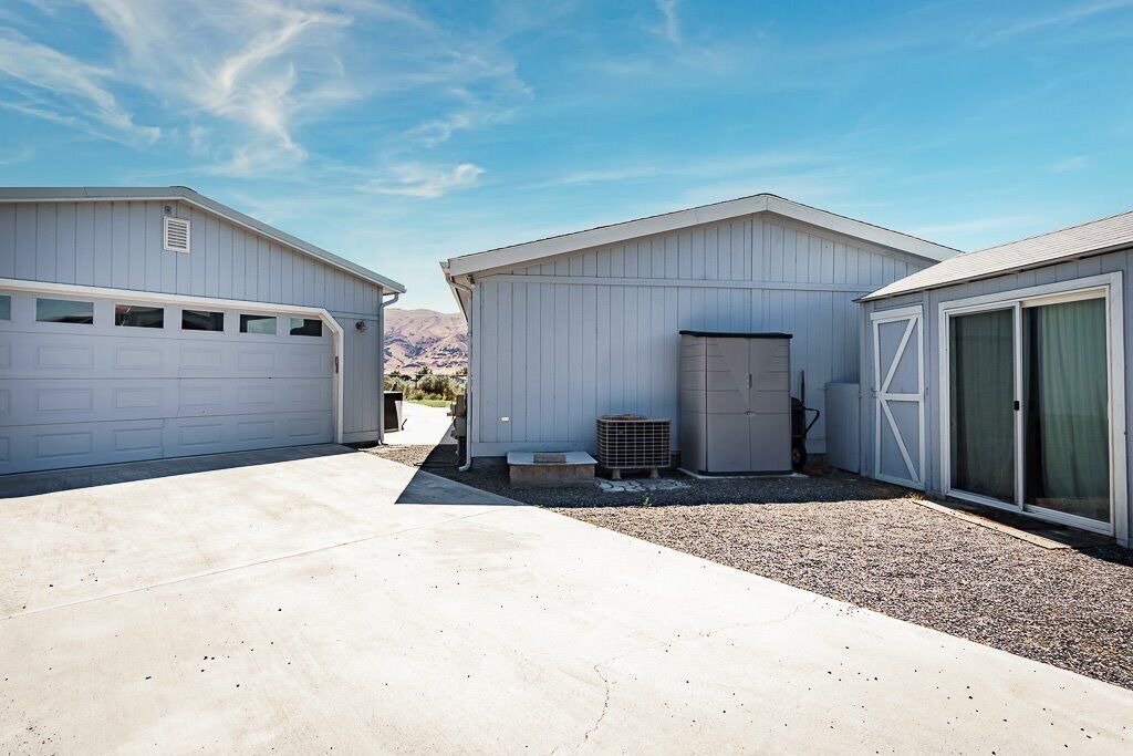 Photo of Others in Desert Aire