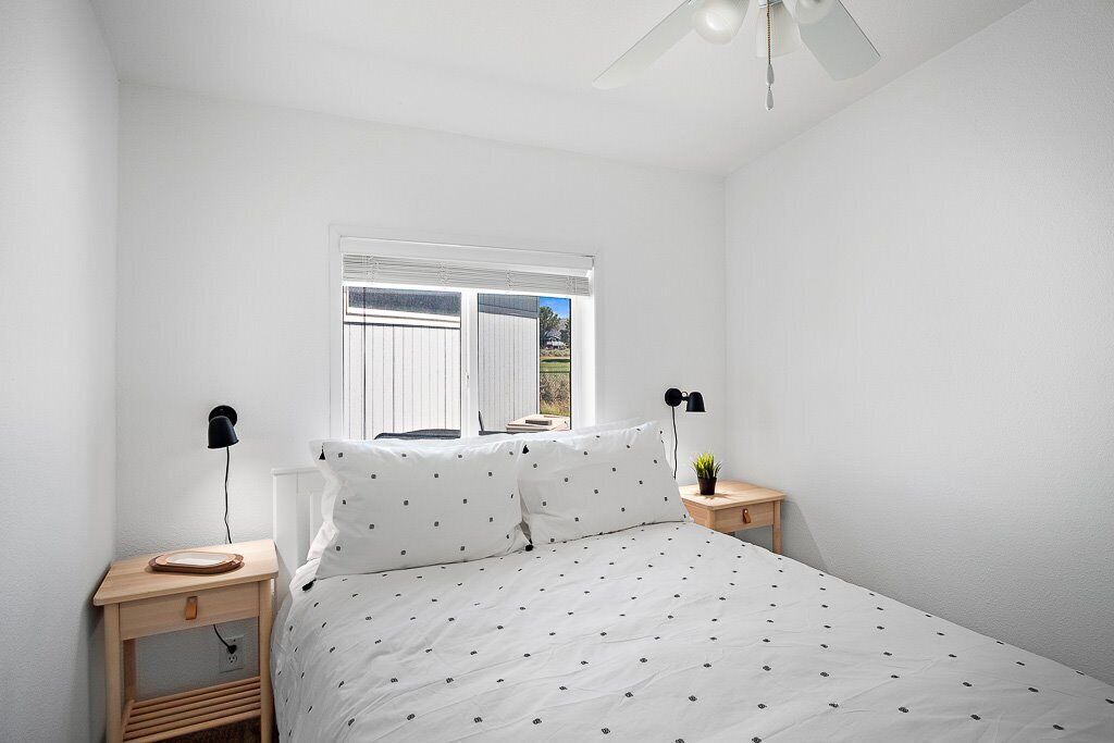 Photo of Others in Desert Aire