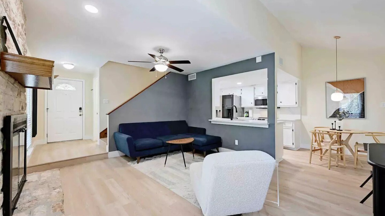 Photo of Livingroom in Oak Forest