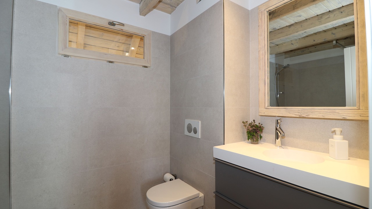 Photo of Bathroom in Pujo