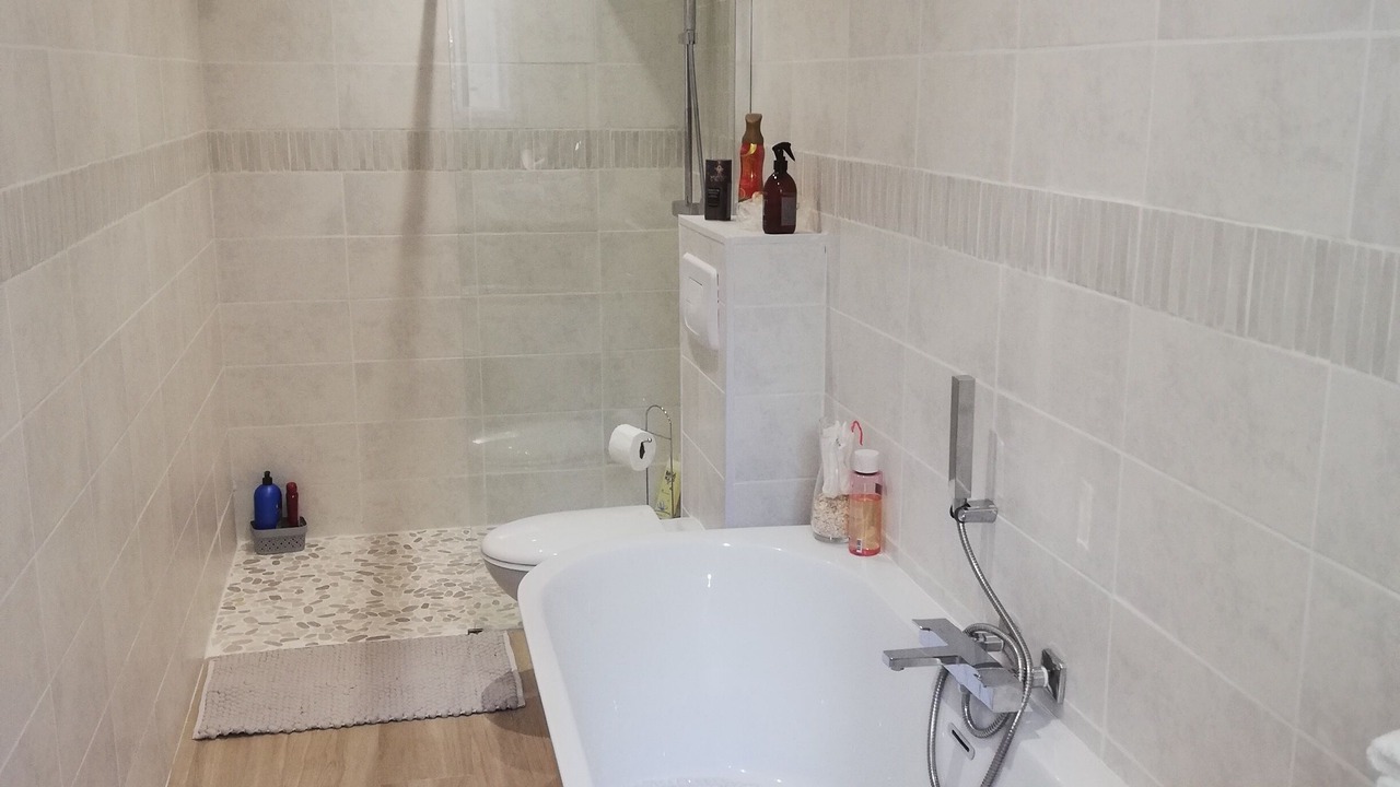 Photo of Bathroom in Saint-Hippolyte-du-Fort