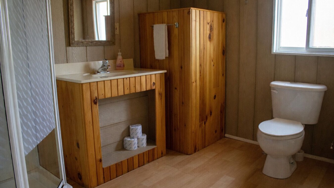 Photo of Bathroom in Honey Harbour