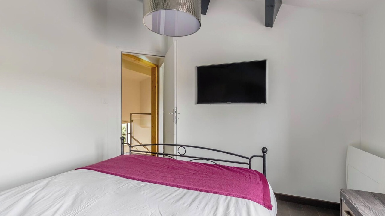 Photo of Bedroom in Coex