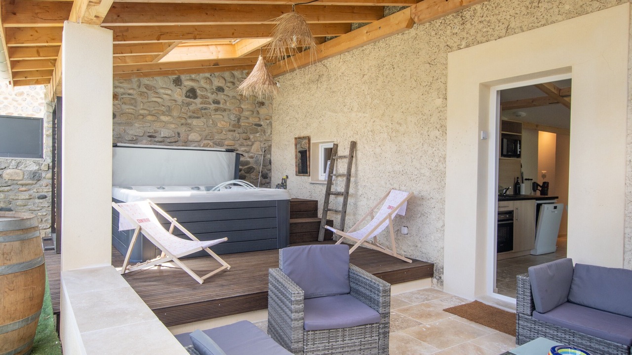 Photo of Outdoor in Pradons