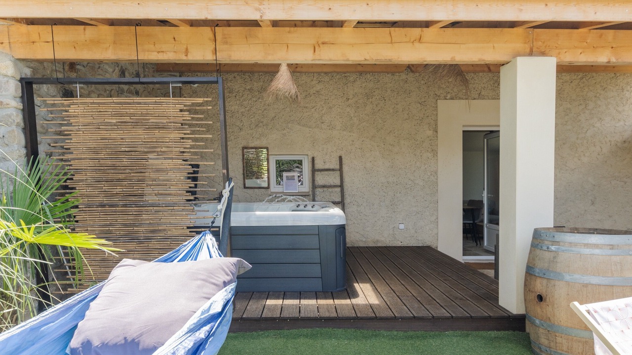 Photo of Patio Balcony in Pradons