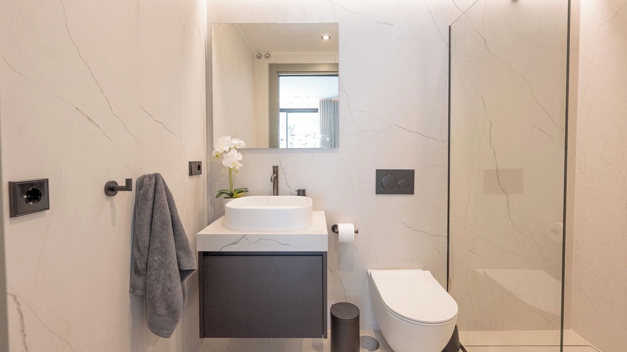 Photo of Bathroom in Urbanizacion Hacienda las Chapas