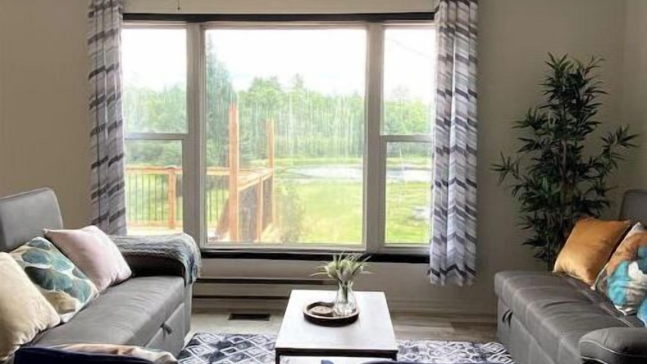 Photo of Livingroom in Irondale
