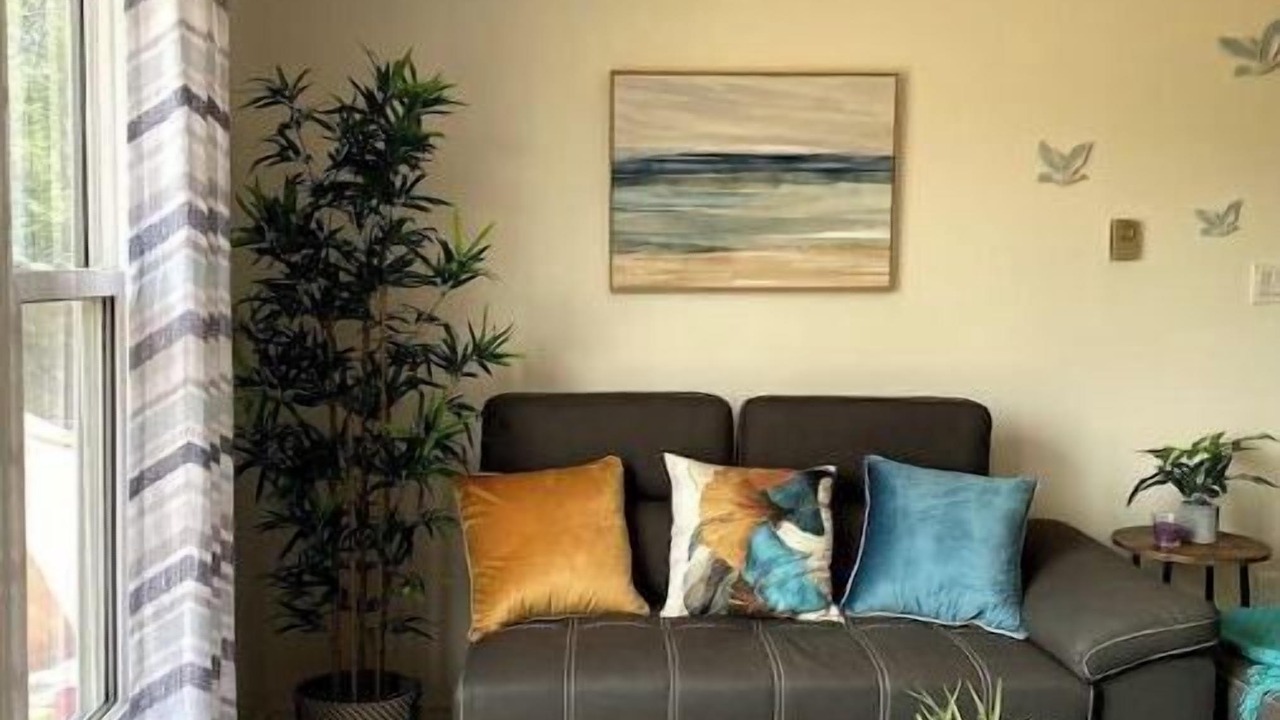 Photo of Livingroom in Irondale