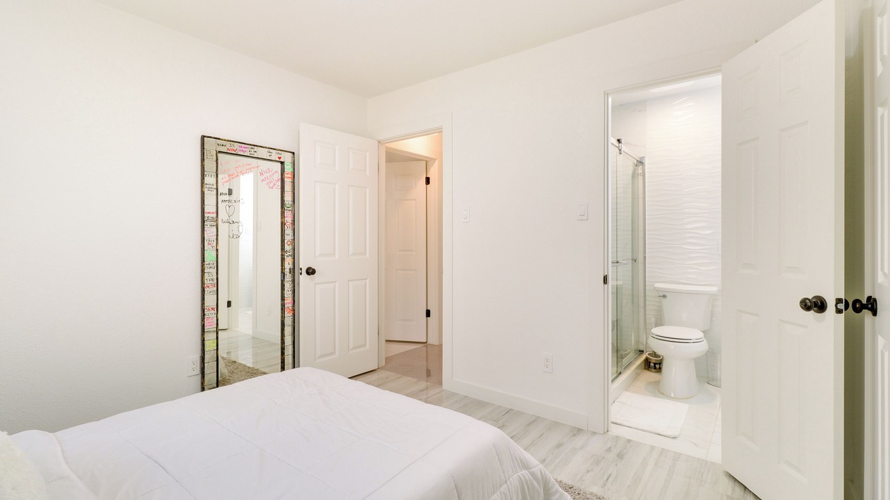 Photo of Bedroom in Scofield Farms