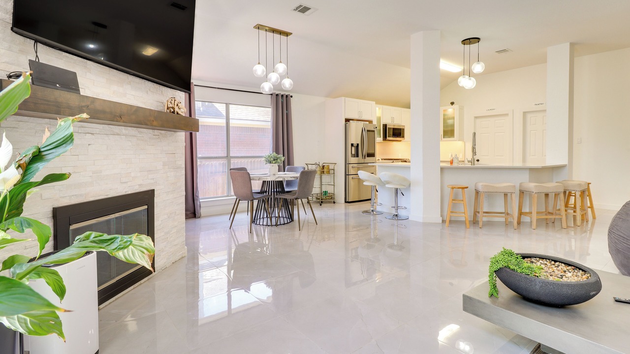Photo of Livingroom in Scofield Farms