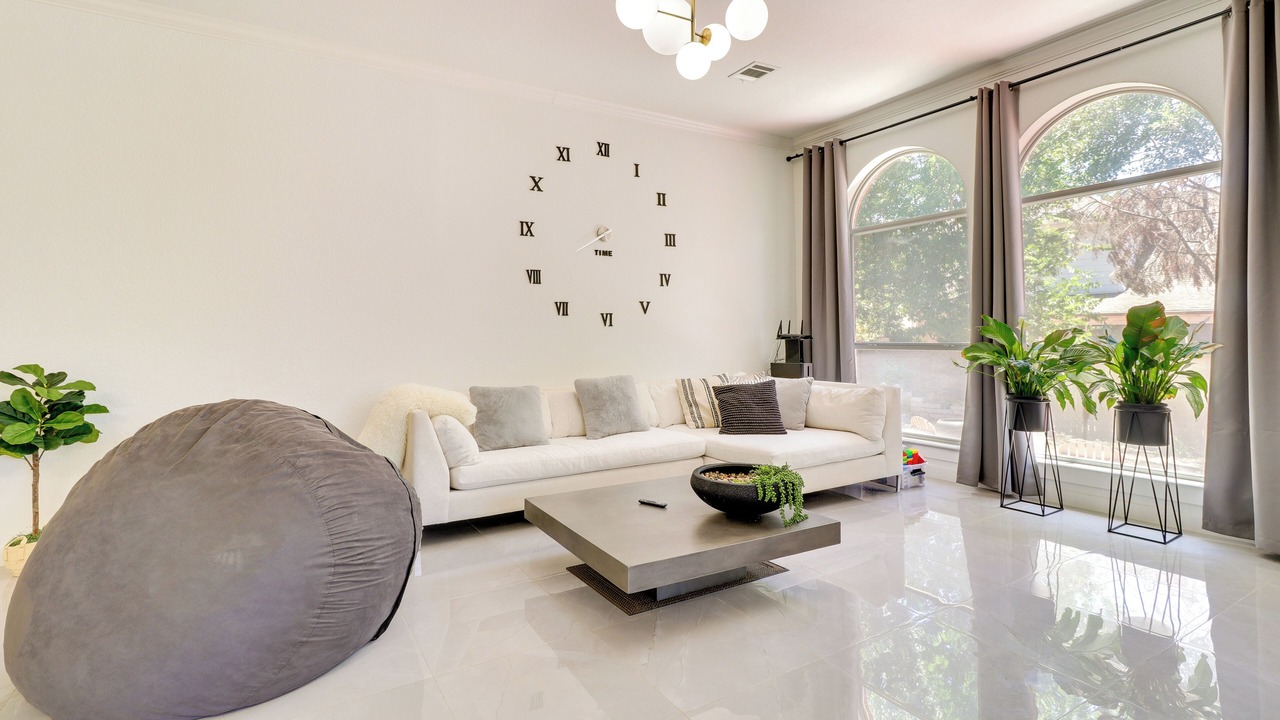 Photo of Livingroom in Scofield Farms
