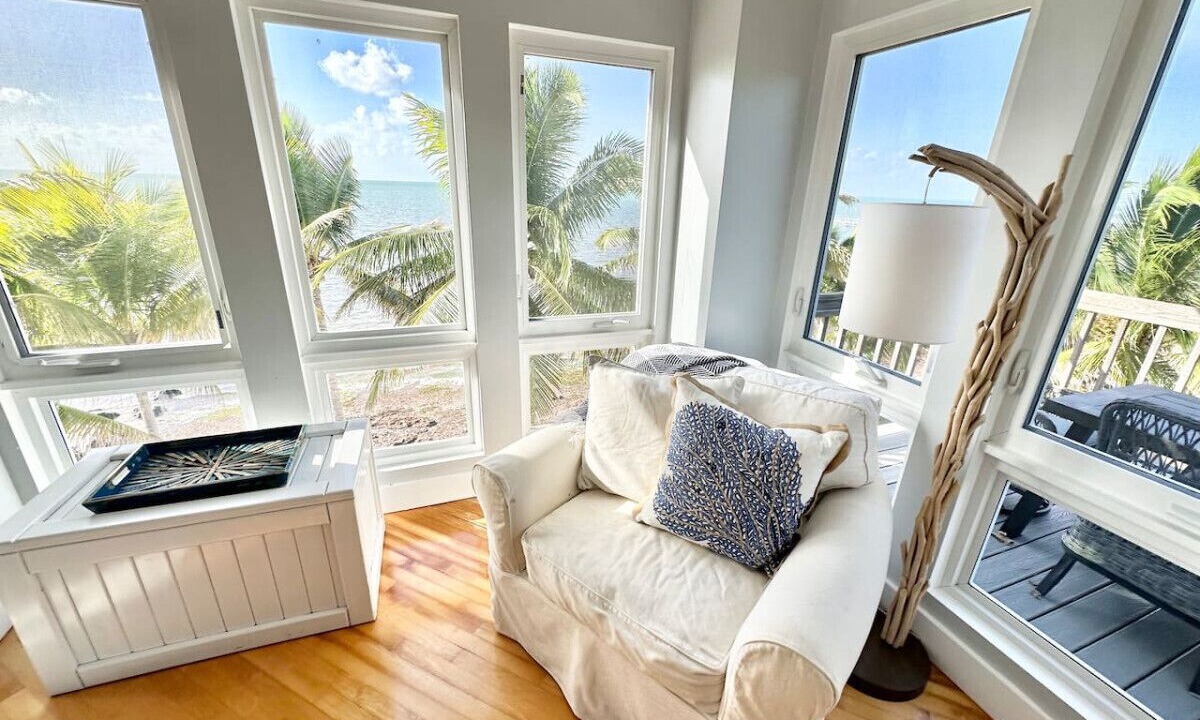 Photo of Livingroom in Sugarloaf Key
