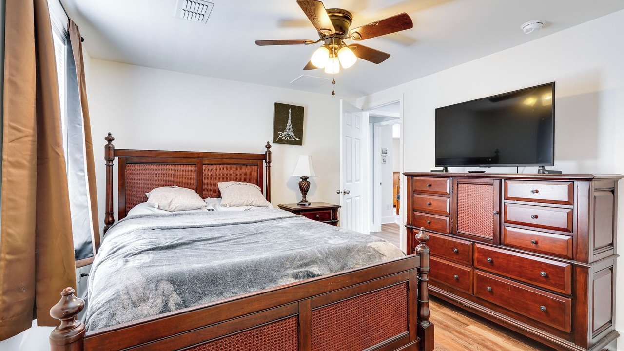 Photo of Bedroom in Charleston