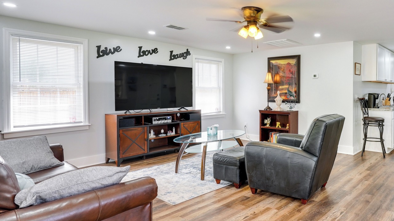 Photo of Livingroom in Charleston