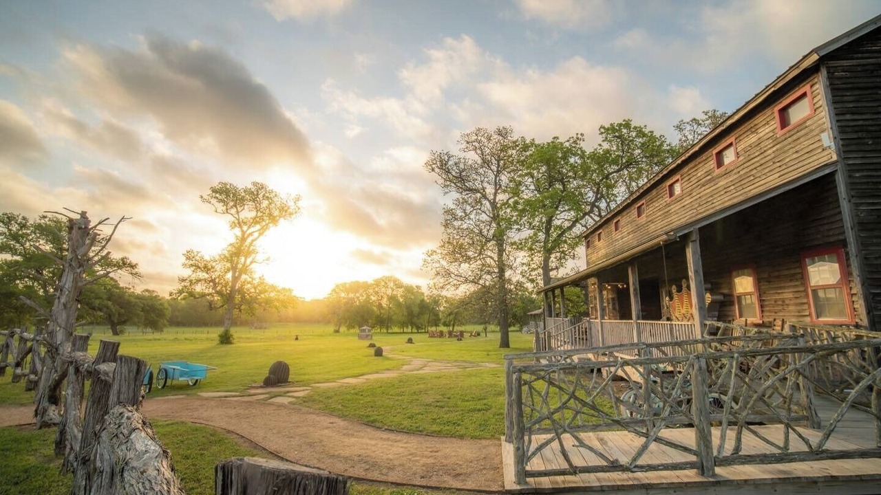 Photo of Others in Round Top