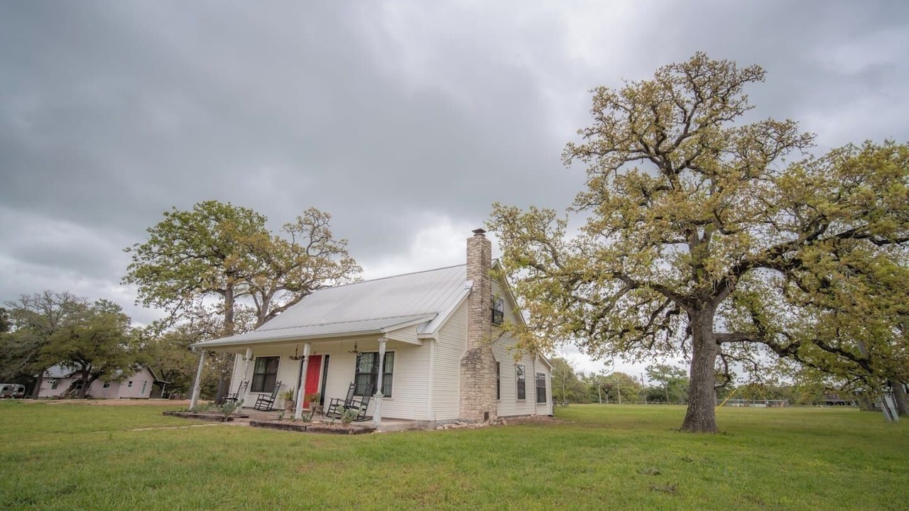 Photo of Others in Round Top