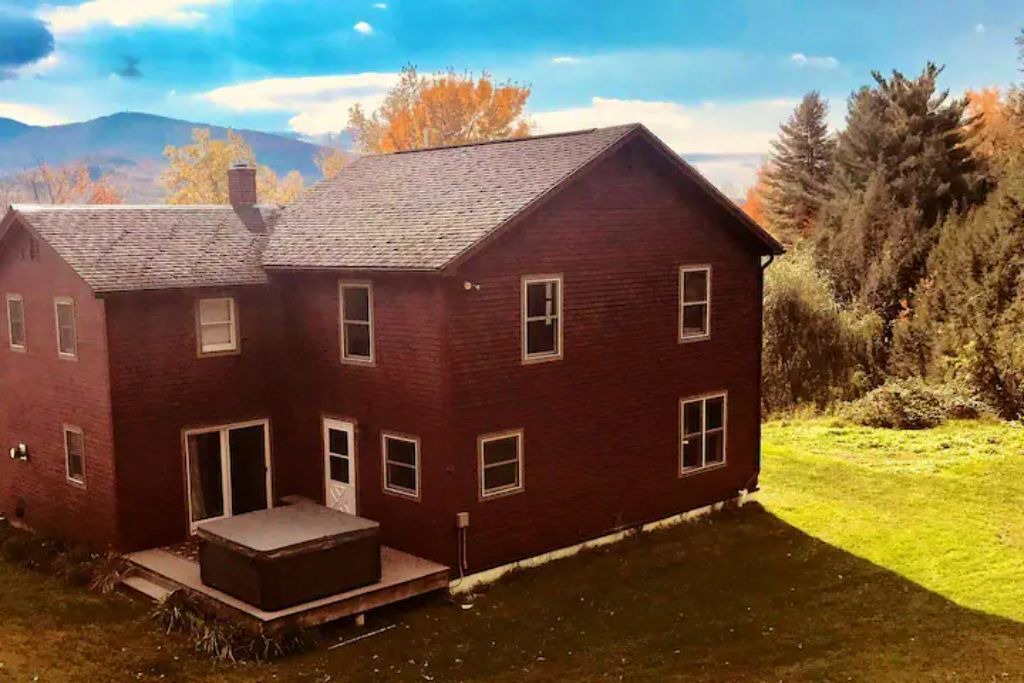 Photo of Outdoor in Jeffersonville