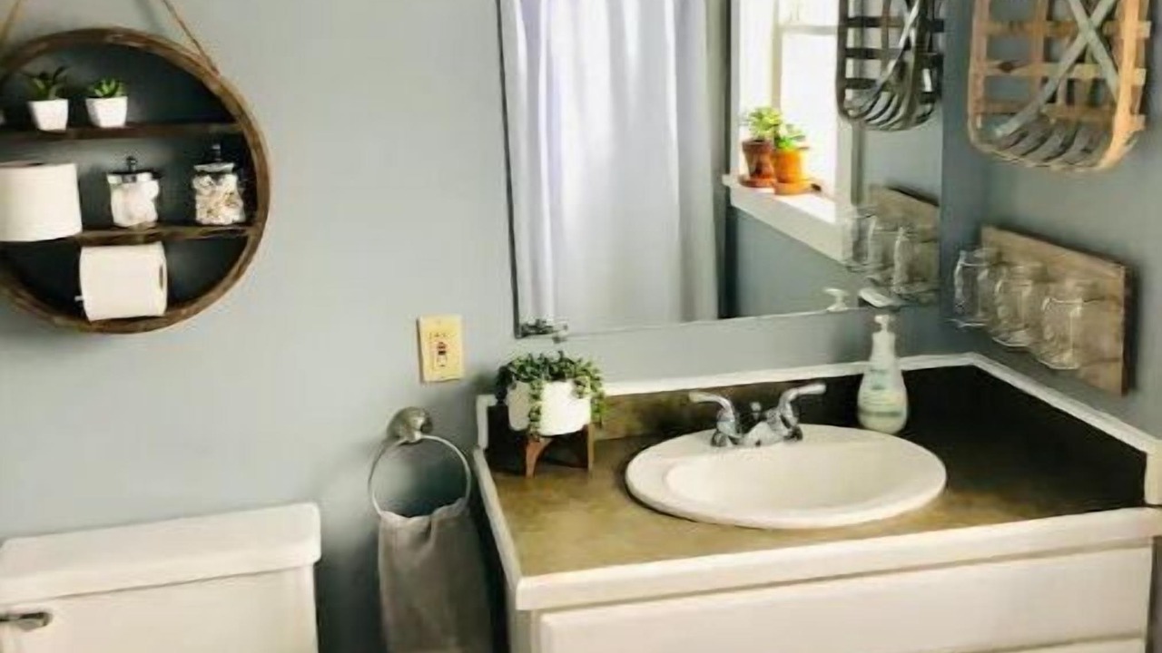 Photo of Bathroom in Jeffersonville