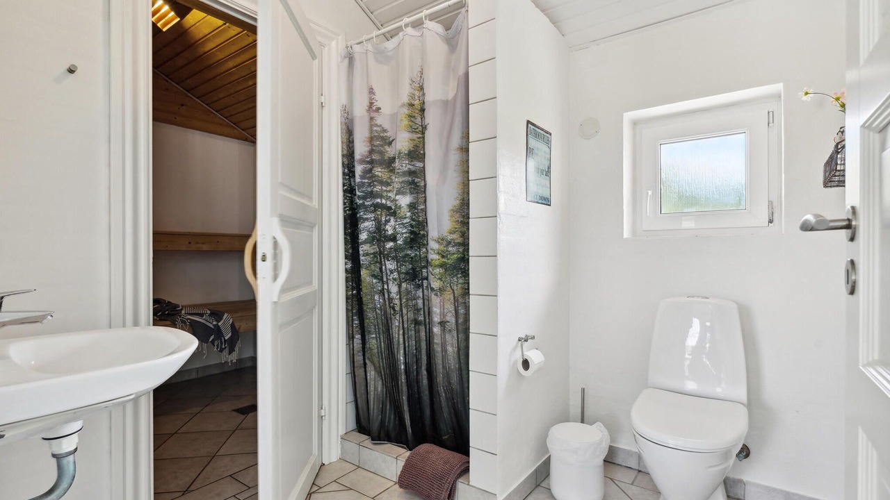 Photo of Bathroom in Øhuse
