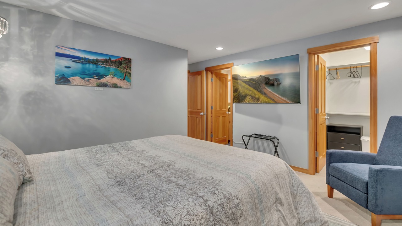 Photo of Bedroom in Fox Island