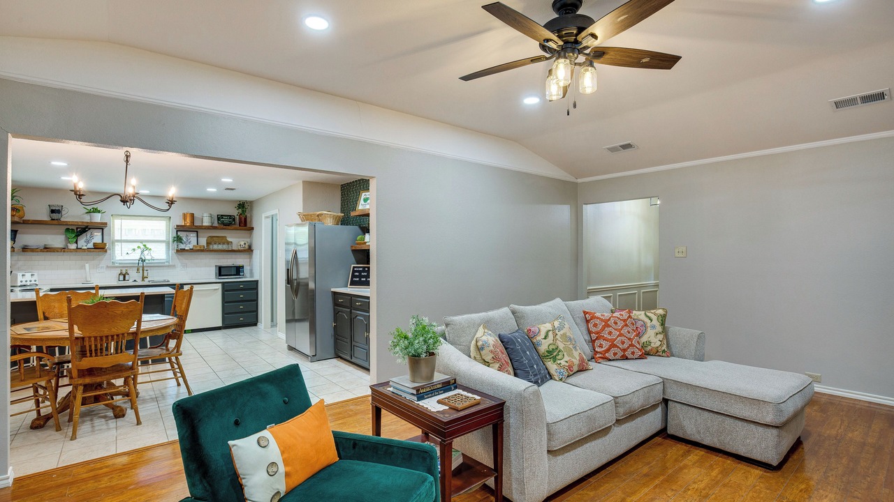 Photo of Livingroom in Waxahachie