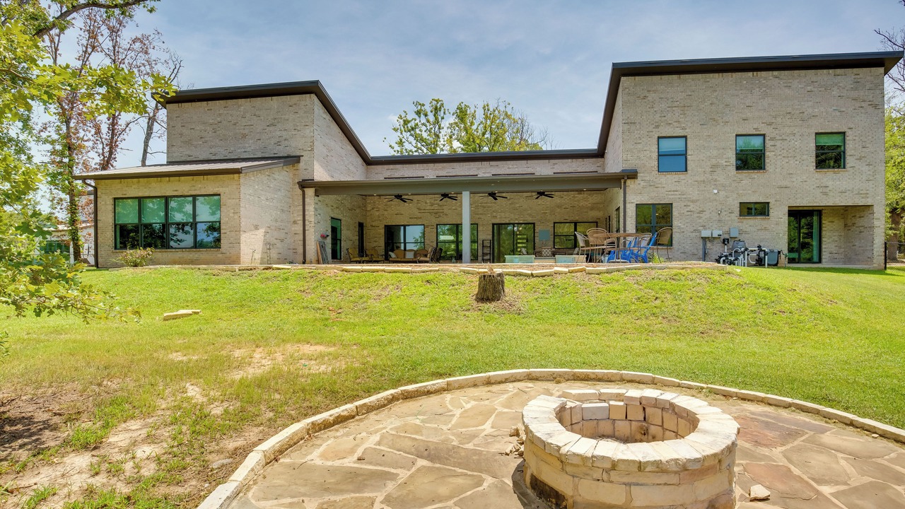 Photo of Outdoor in Malakoff