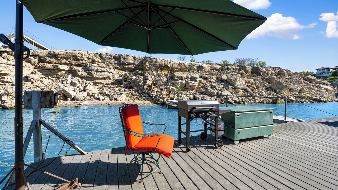 Photo of Patio Balcony in Highland Lake Estates