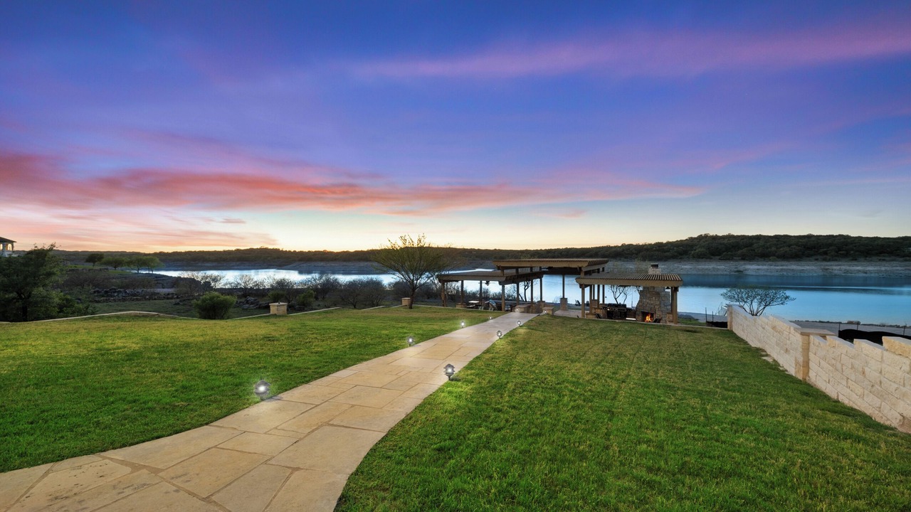 Photo of Outdoor in Highland Lake Estates