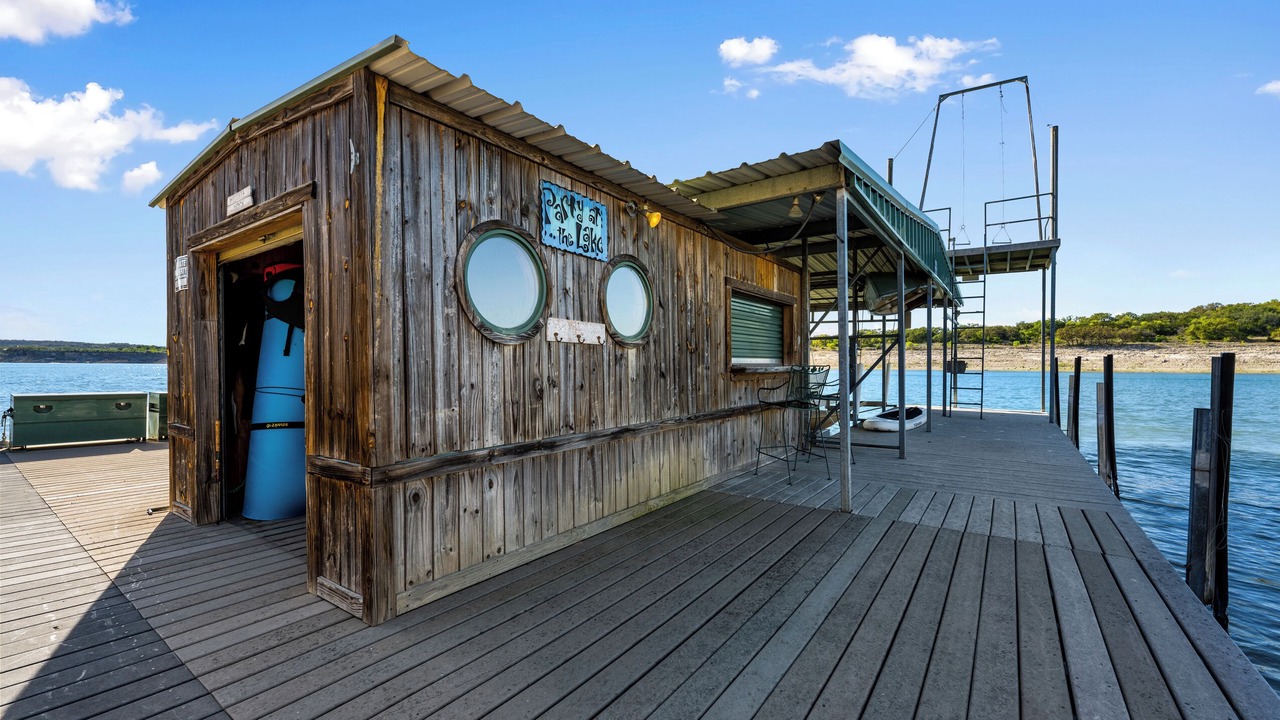Photo of Outdoor in Highland Lake Estates