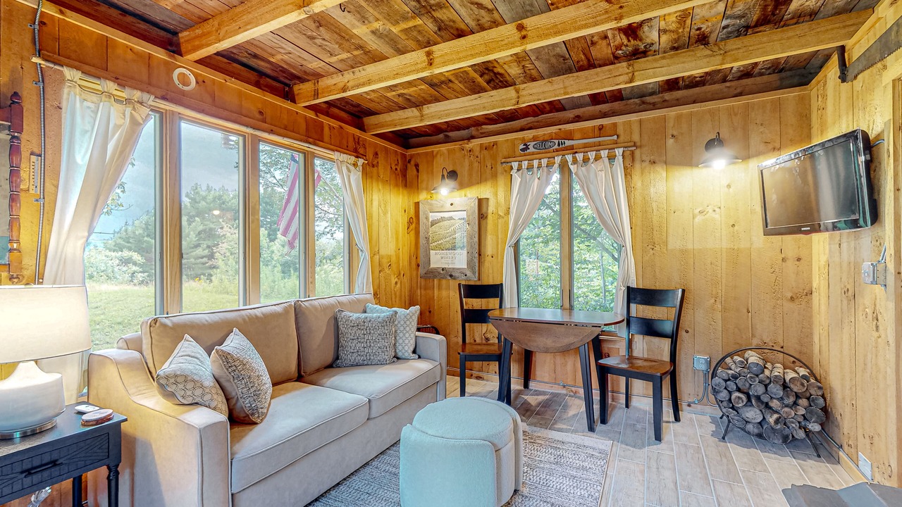 Photo of Livingroom in Hartland Four Corners