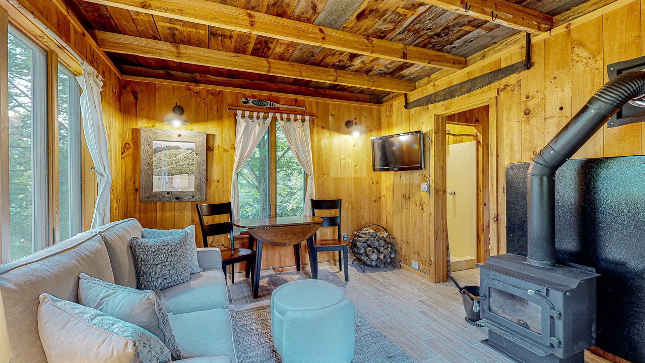 Photo of Livingroom in Hartland Four Corners