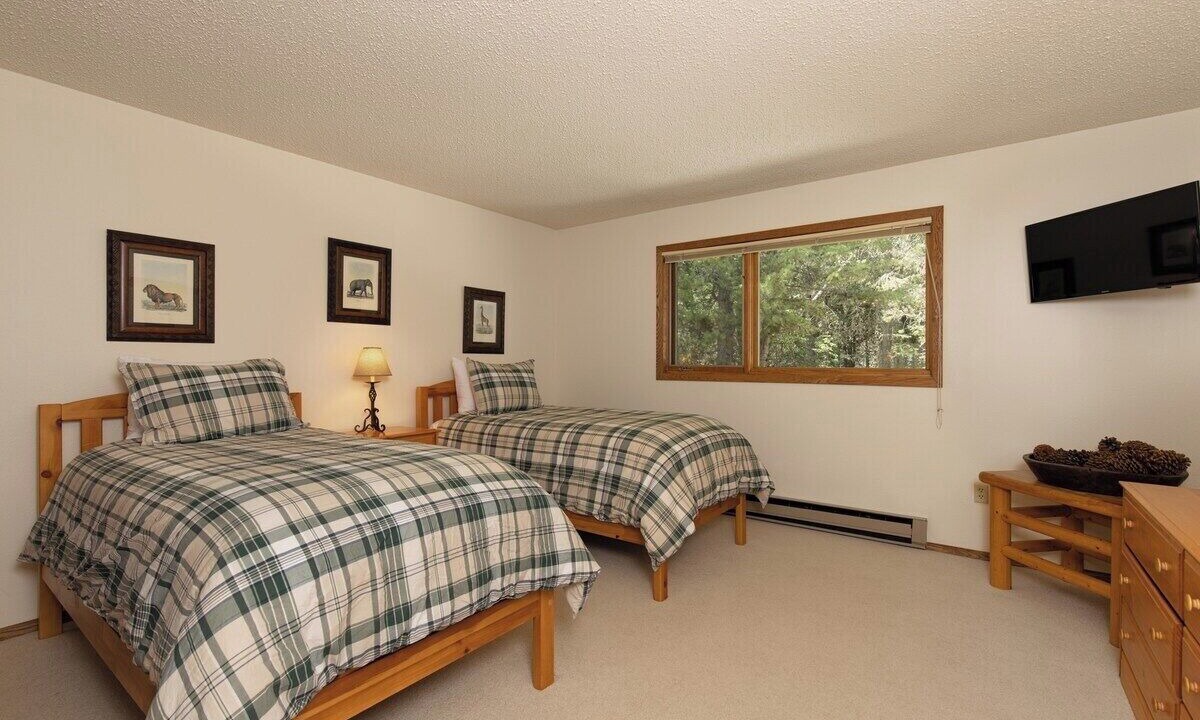 Photo of Others in Big Sky