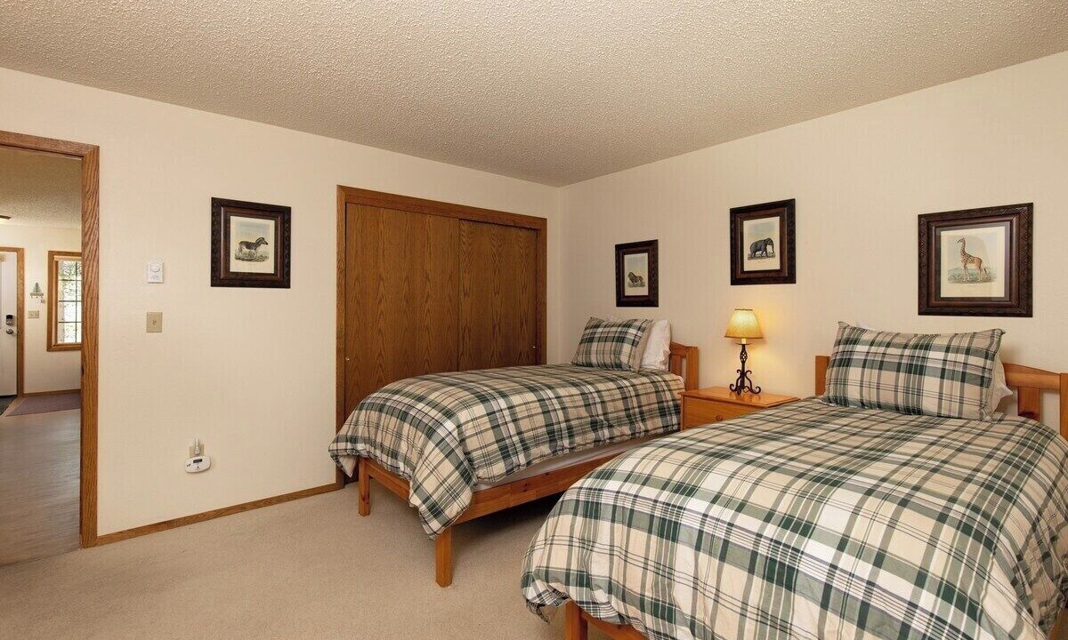 Photo of Others in Big Sky