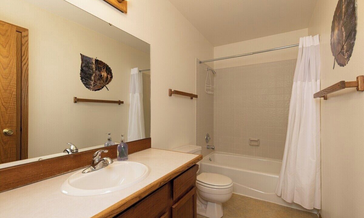 Photo of Bathroom in Big Sky