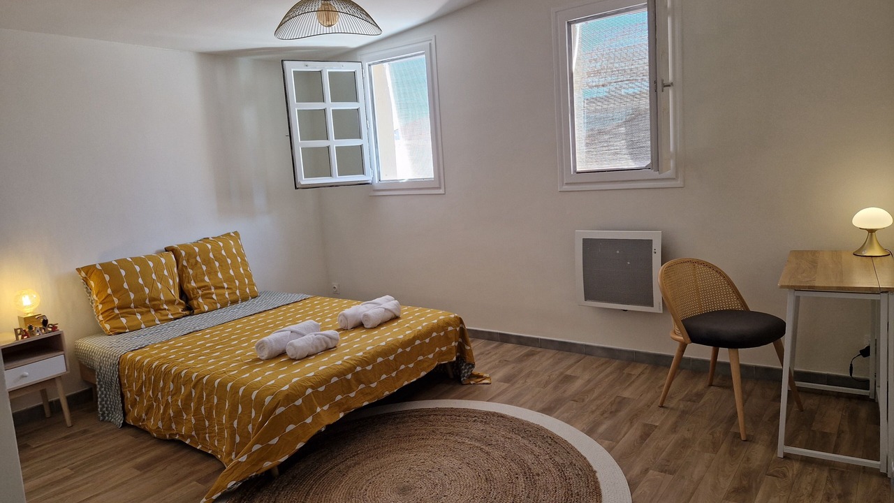 Photo of Bedroom in Avignon City Centre