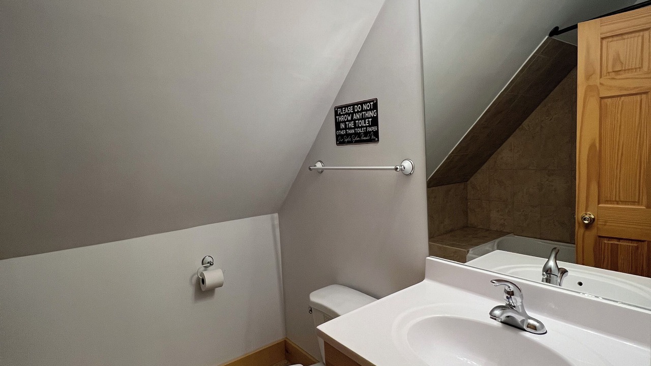 Photo of Bathroom in Trent Lakes