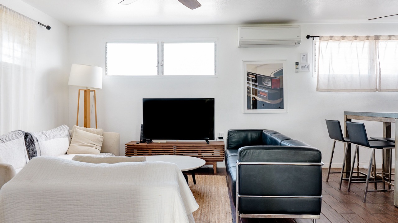 Photo of Livingroom in Ewa