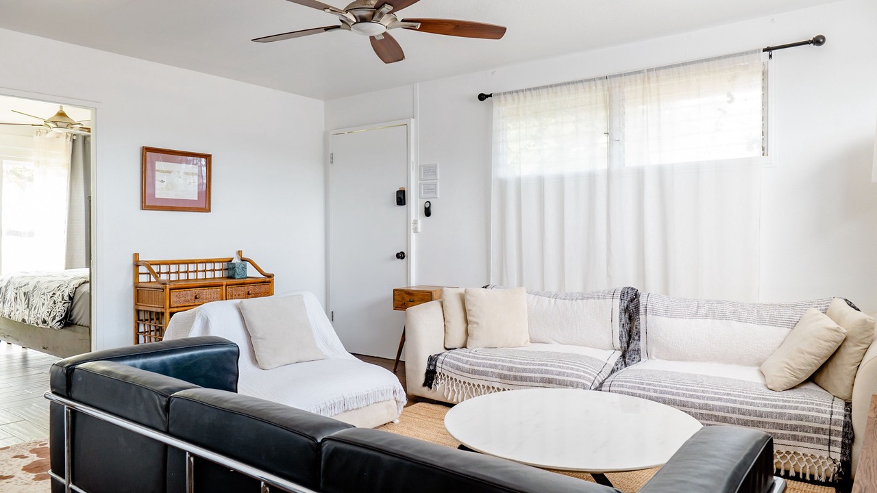 Photo of Livingroom in Ewa