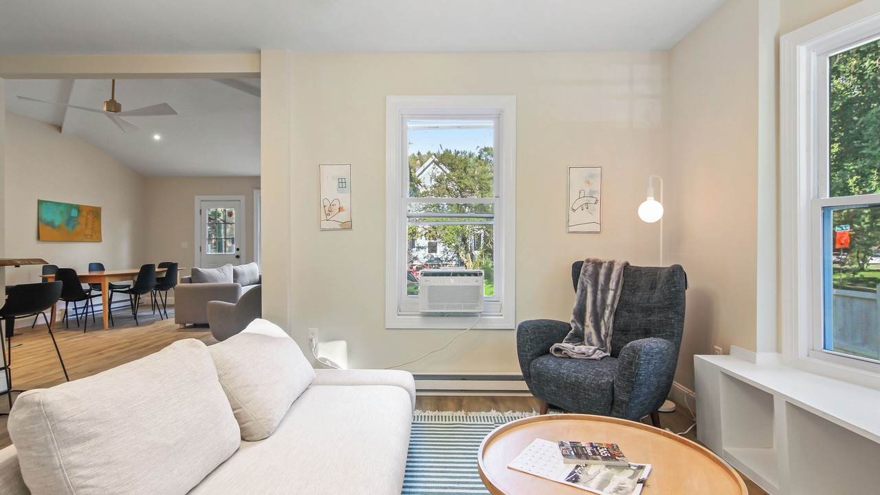 Photo of Livingroom in Ithaca
