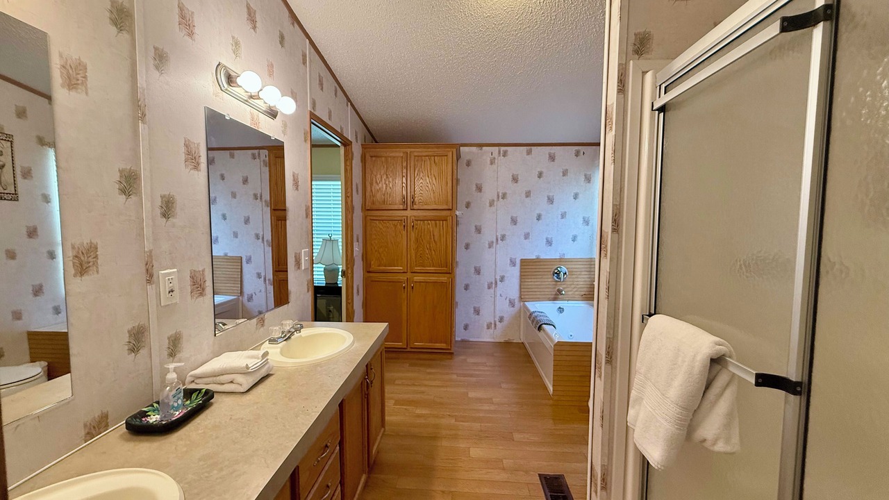 Photo of Bathroom in Carmine