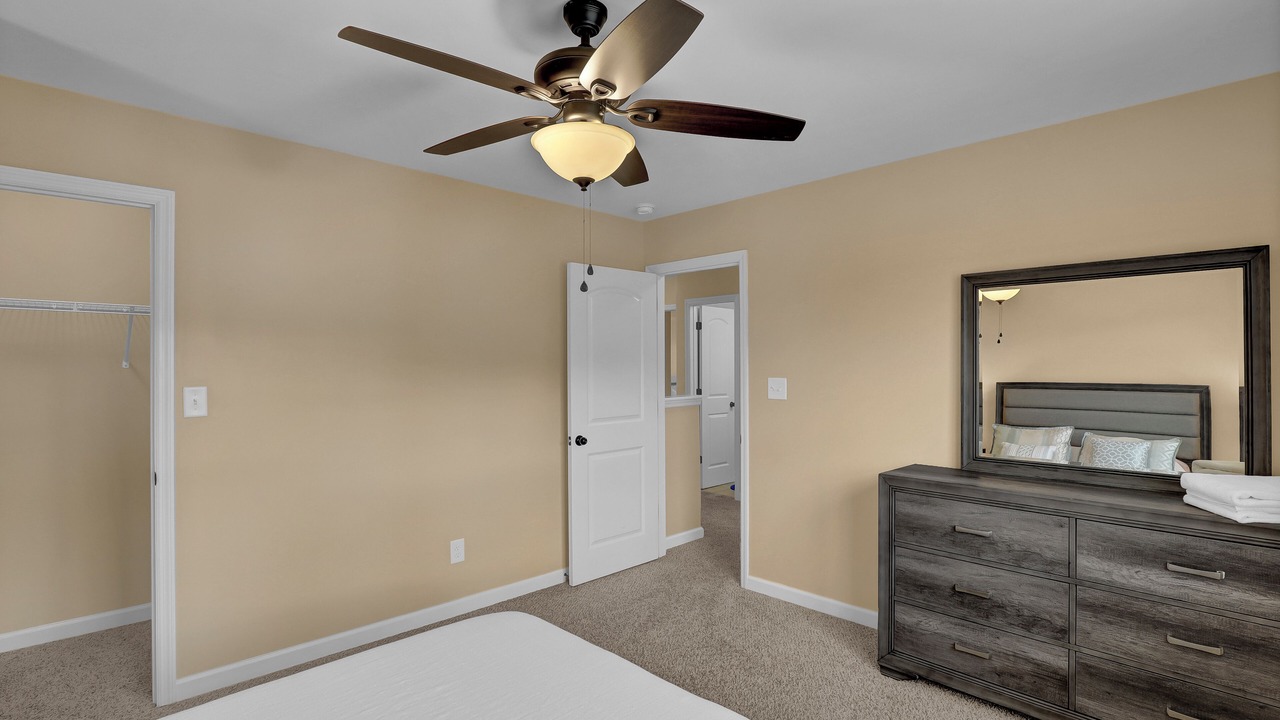 Photo of Bedroom in Hubert