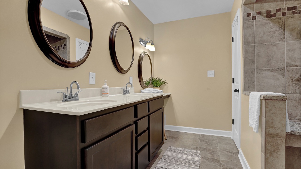 Photo of Bathroom in Hubert