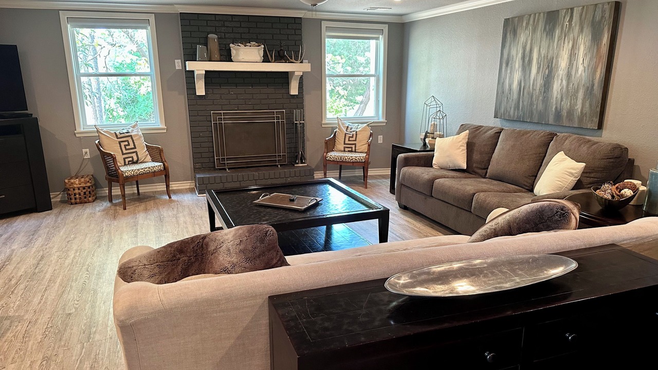 Photo of Livingroom in Lafayette County