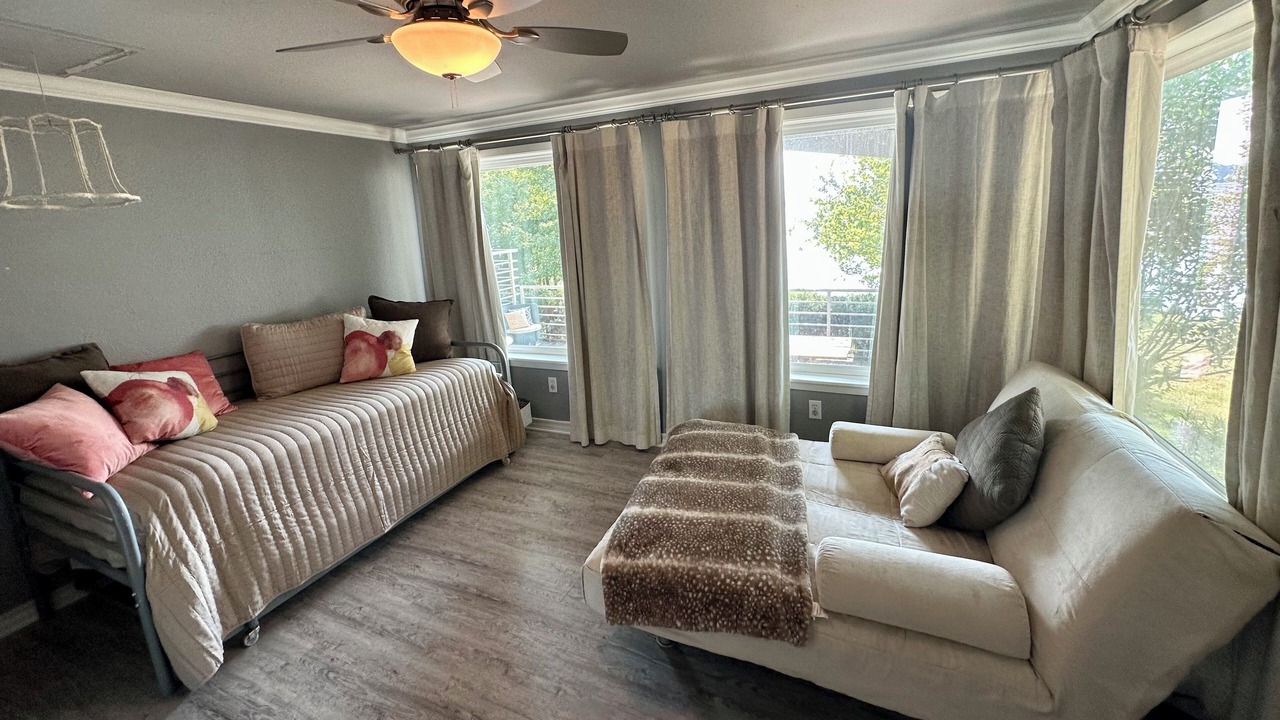 Photo of Bedroom in Lafayette County