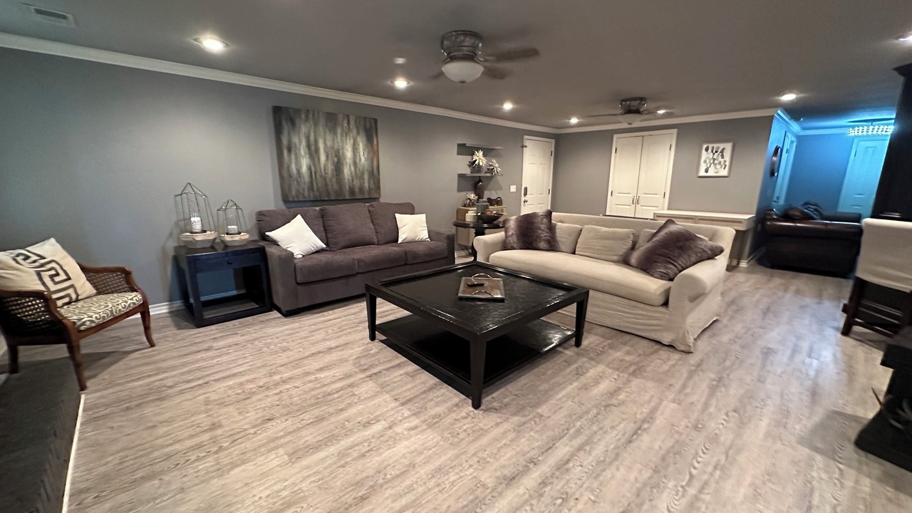 Photo of Livingroom in Lafayette County